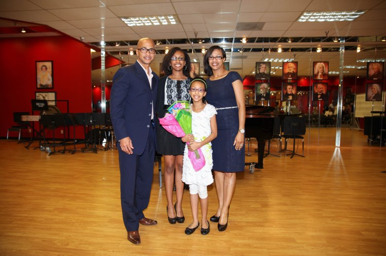 Beaming smiles from Daelyn and her family!